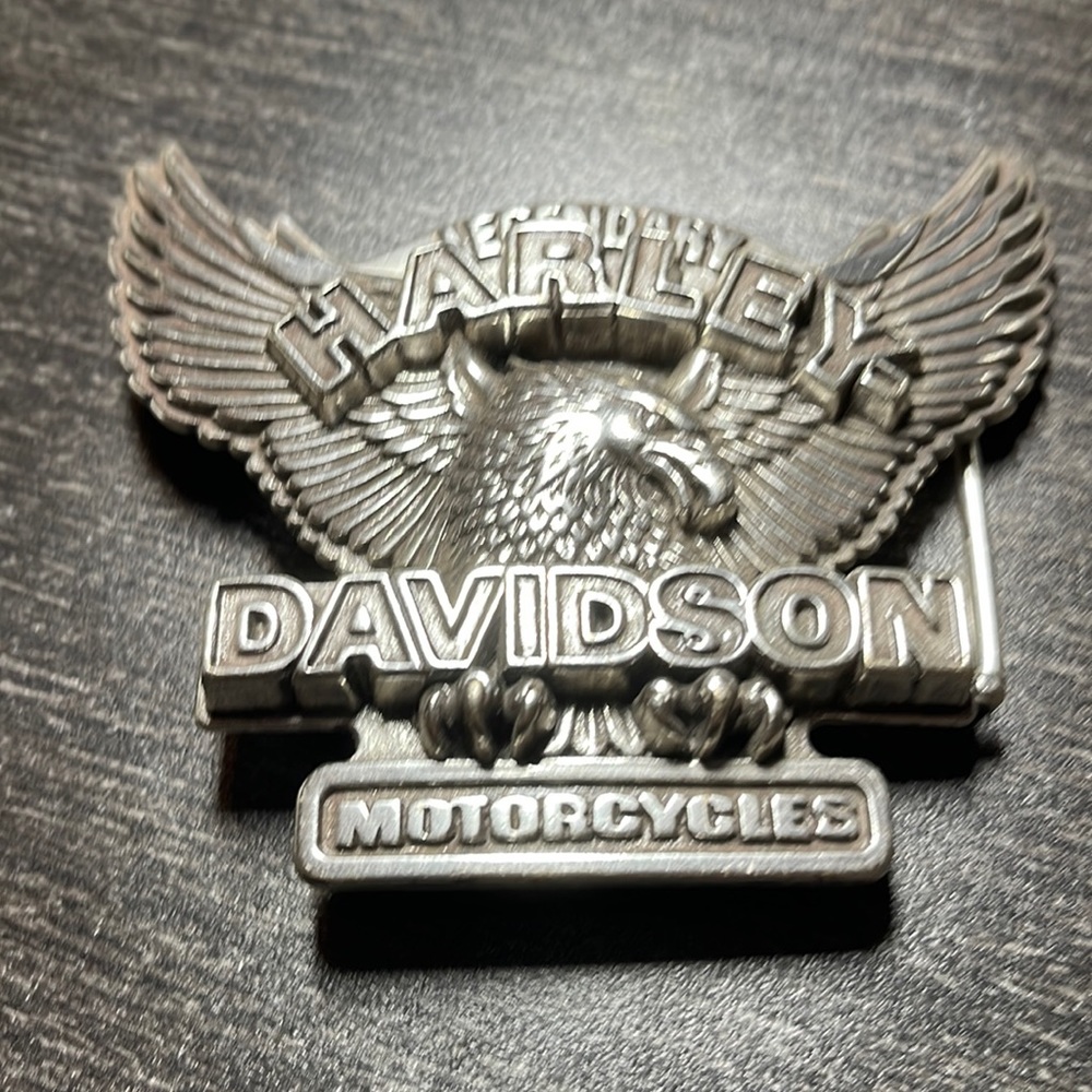 LEGENDARY HARLEY DAVIDSON MOTORCYCLES BUCKLE